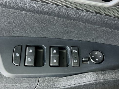 Used 2025 Kia Sportage LX image 15