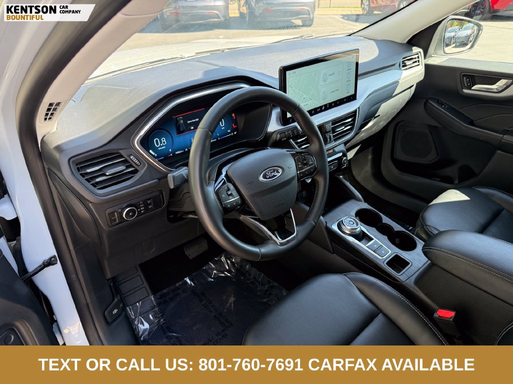 Used 2025 Ford Escape Platinum AWD/4WD image 30