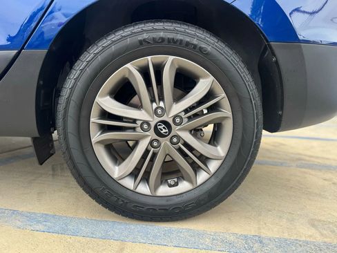 Used 2015 Hyundai Tucson SE image 18