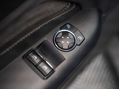 Used 2024 Ford Mustang GT RWD image 38