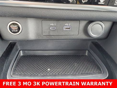 Used 2022 Nissan Rogue S image 21