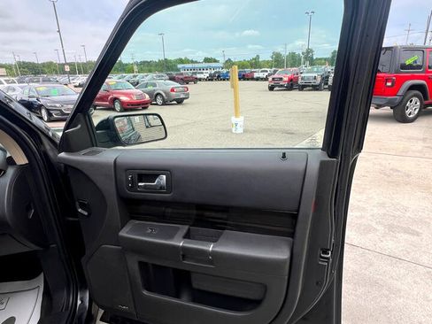 Used 2014 Ford Flex SEL image 16