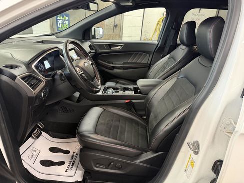 Used 2020 Ford Edge ST-Line w/ Cold Weather Package AWD/4WD image 13