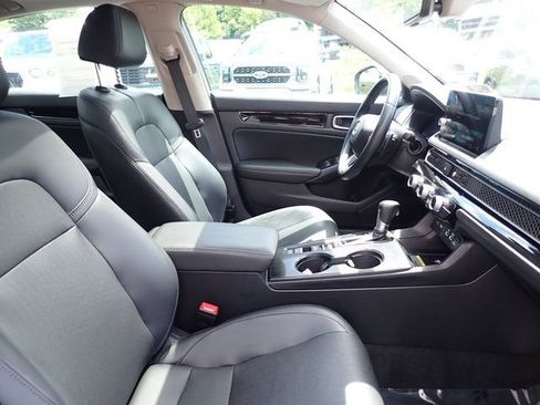 Used 2023 Honda Civic Touring image 10