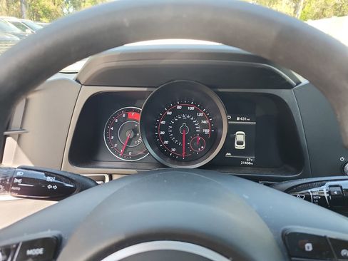 Used 2023 Hyundai Elantra SEL image 10