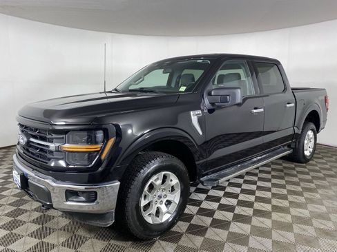 Used 2025 Ford F150 XLT w/ Equipment Group 301A Standard AWD/4WD image 3