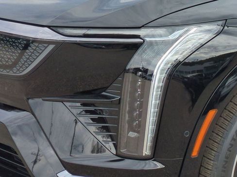 New 2026 Cadillac Optiq Sport 1 image 17