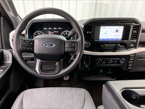 Used 2021 Ford F150 XLT w/ Trailer Tow Package image 5
