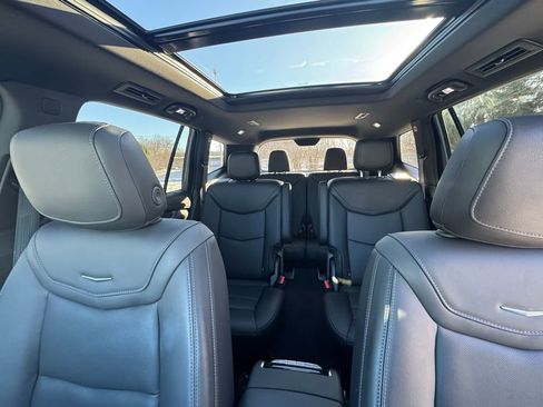 Used 2024 Cadillac XT6 Sport w/ Technology Package AWD/4WD image 25