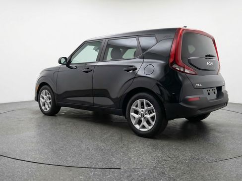 Used 2025 Kia Soul LX w/ LX Technology Package image 6