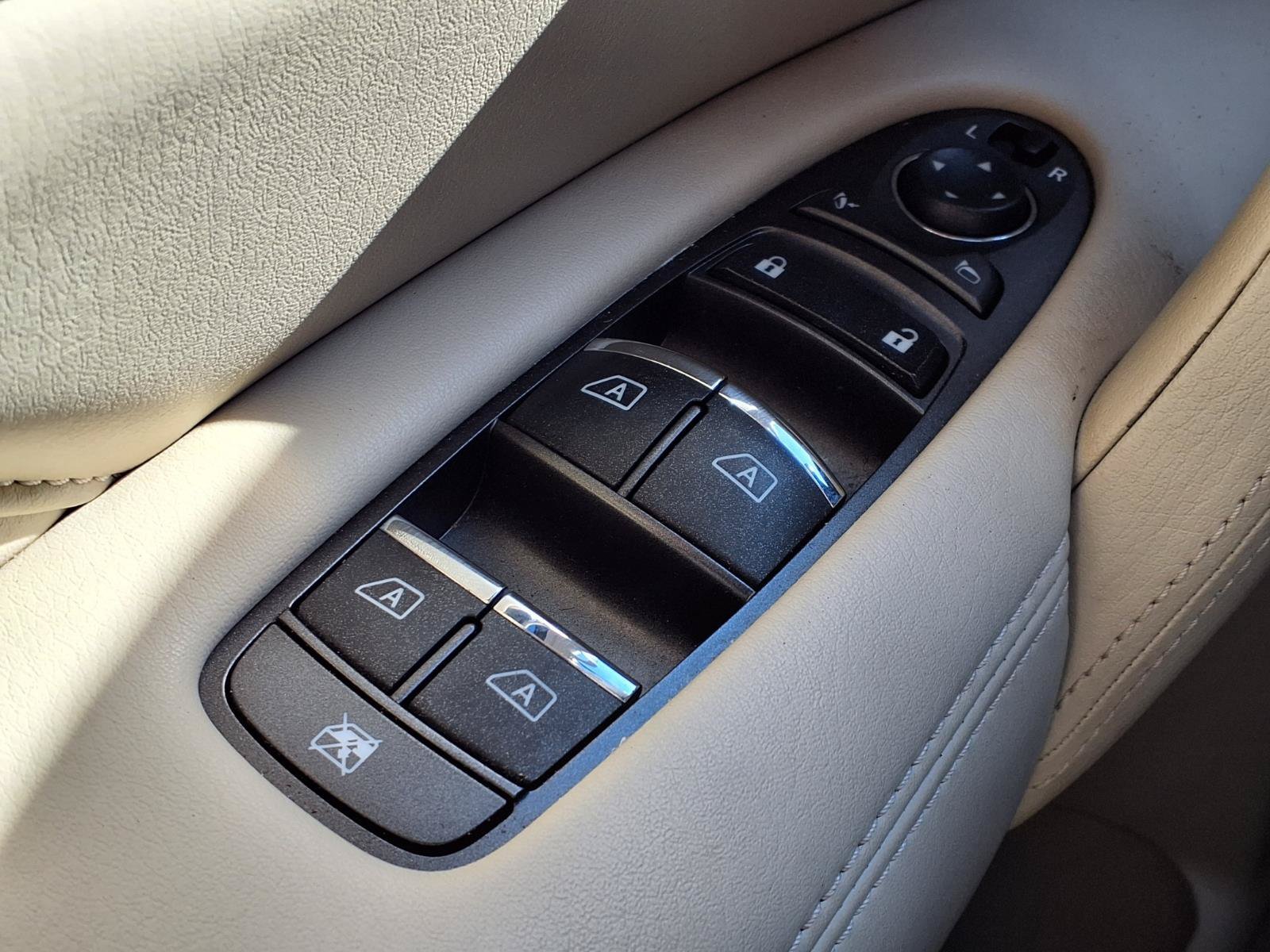 Used 2022 INFINITI QX80 Luxe w/ Cargo Package AWD/4WD image 23