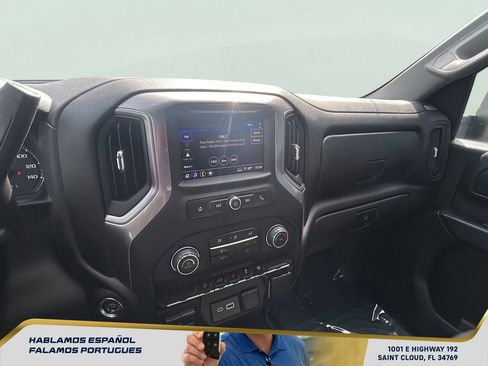 Used 2025 Chevrolet Silverado 2500 Custom w/ Custom Convenience Package AWD/4WD image 18