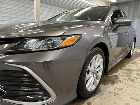 Used 2023 Toyota Camry LE image 30