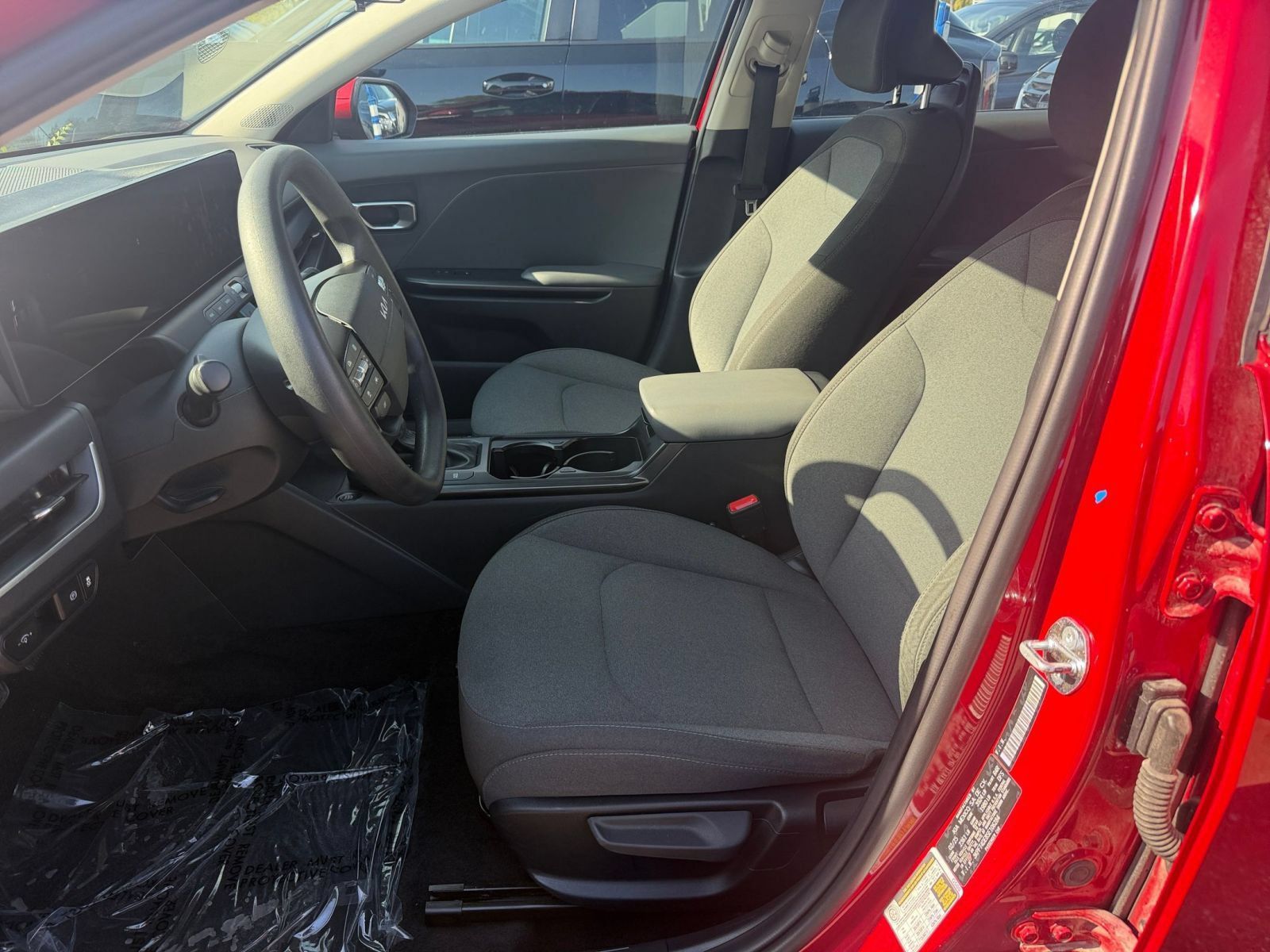 Used 2025 Kia K4 FWD image 24