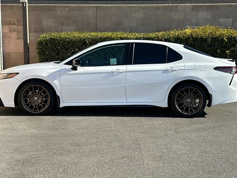 Used 2023 Toyota Camry SE FWD image 7