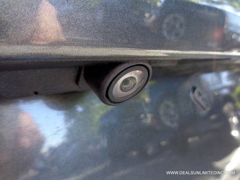 Used 2016 Ford Fusion SE FWD image 17