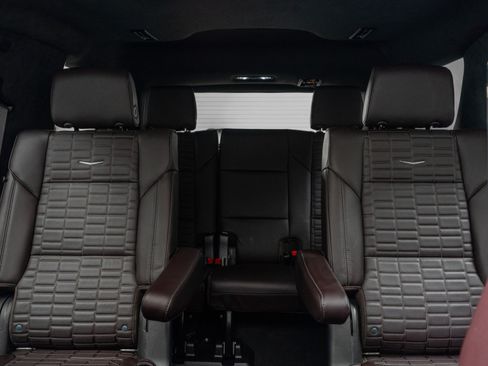 Used 2021 Cadillac Escalade Sport Platinum w/ Heavy-Duty Trailer Package AWD/4WD image 29