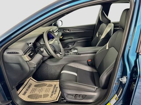 Certified 2025 Toyota Camry SE w/ Convenience Package AWD/4WD image 27
