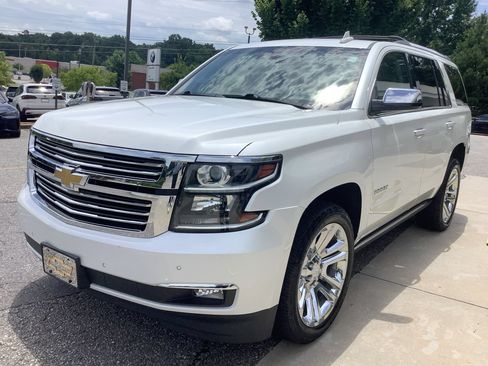 Used 2020 Chevrolet Tahoe Premier w/ Premier Plus Edition RWD image 4