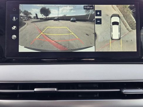 Used 2024 Hyundai Palisade SEL w/ Premium Package image 17