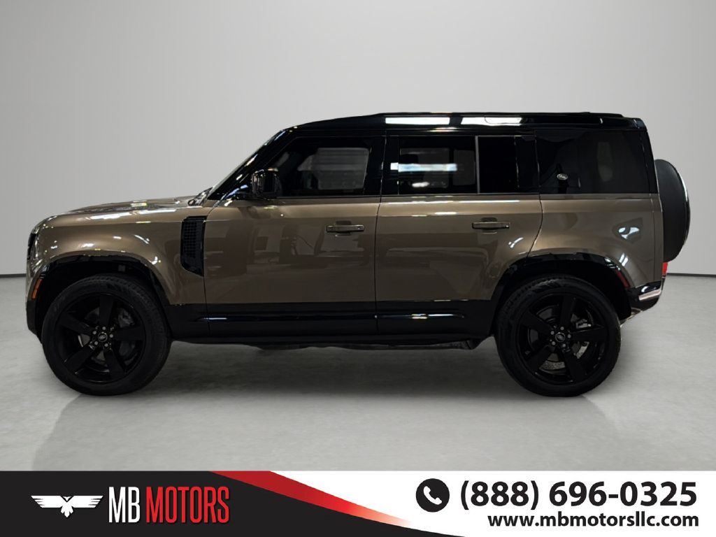 Used 2024 Land Rover Defender 110 X-Dynamic SE AWD/4WD image 2