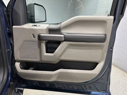 Used 2019 Ford F150 XLT w/ Equipment Group 302A Luxury image 18