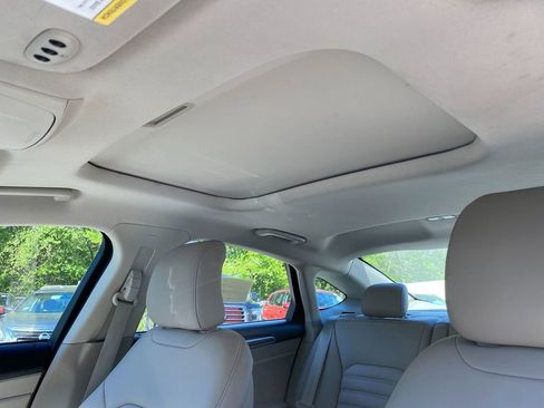 Used 2019 Ford Fusion SEL image 24