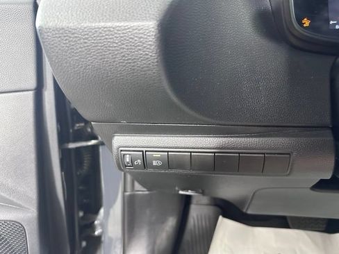 Used 2025 Toyota Corolla SE w/ SE Premium Package FWD image 22