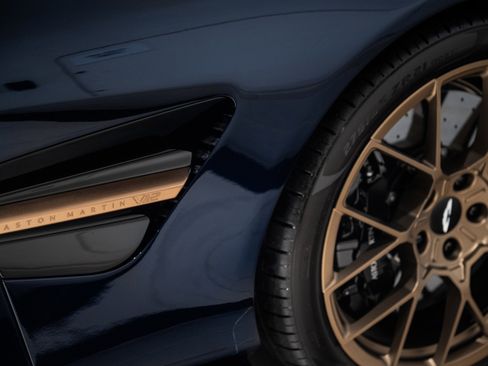 New 2026 Aston Martin Vanquish Convertible image 9