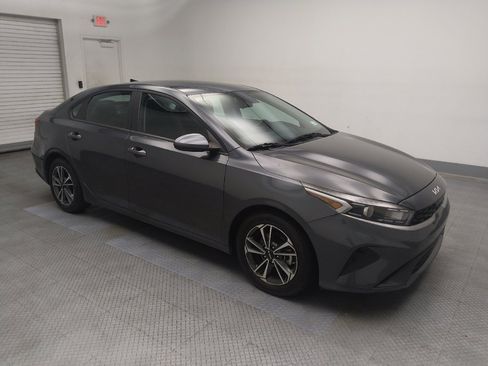 Used 2024 Kia Forte LXS FWD image 11