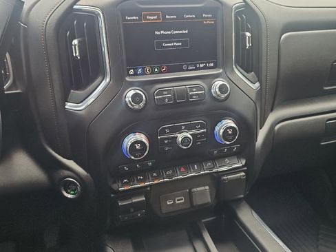 Used 2020 GMC Sierra 1500 AT4 w/ AT4 Premium Package AWD/4WD image 5