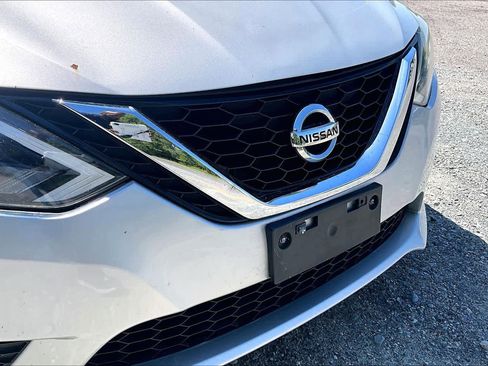 Used 2018 Nissan Sentra SL FWD image 30