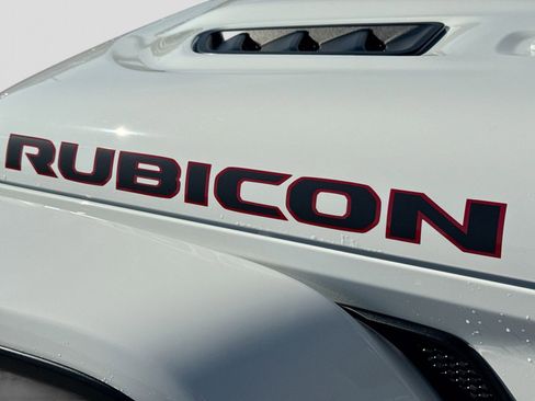 Used 2021 Jeep Wrangler Unlimited Rubicon w/ Uconnect 4C Nav & Sound Group AWD/4WD image 12