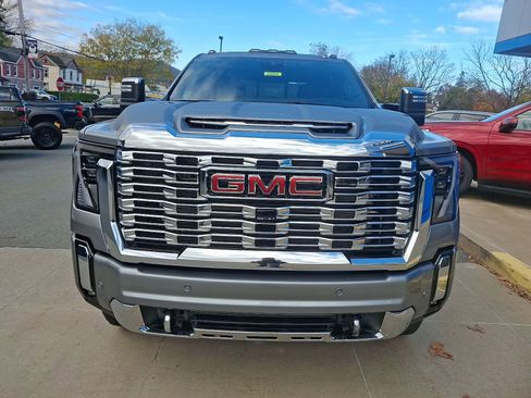 New 2026 GMC Sierra 2500 Denali w/ Denali Reserve Package image 2