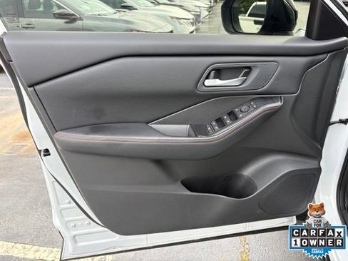 Used 2025 Nissan Rogue SV AWD/4WD image 25