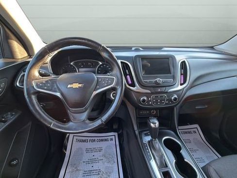 Used 2019 Chevrolet Equinox LT image 18