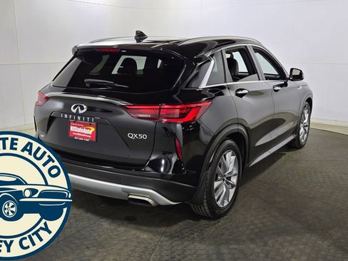 Used 2020 INFINITI QX50 Luxe w/ Navigation Package image 7