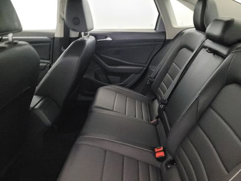 Used 2024 Volkswagen Jetta SE FWD image 18