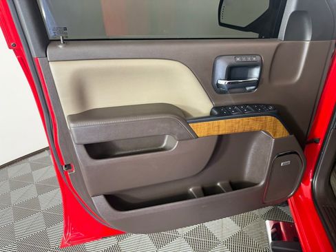 Used 2016 GMC Sierra 2500 SLT w/ Duramax Plus Package AWD/4WD image 16