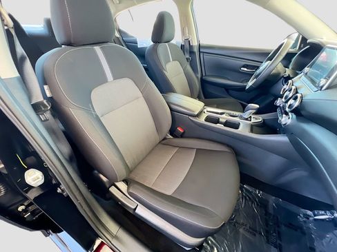 Used 2025 Nissan Sentra SV w/ All-Weather Package FWD image 26