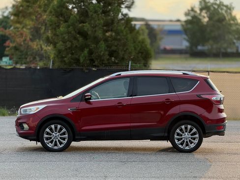 Used 2017 Ford Escape Titanium w/ Equipment Group 301A AWD/4WD image 8