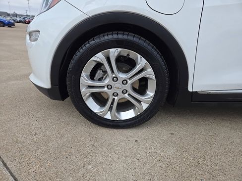 Used 2019 Chevrolet Bolt LT image 10