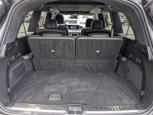 Used 2024 Mercedes-Benz GLS 63 AMG 4MATIC image 10