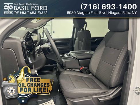 Used 2024 GMC Sierra 3500 SLE w/ Remote Start Package image 7