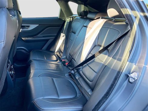 Used 2019 Jaguar F-PACE S image 25