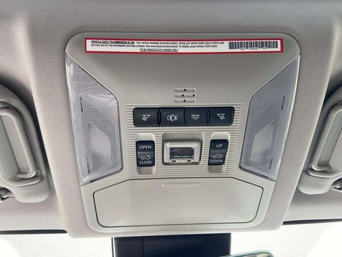 Used 2019 Toyota RAV4 XLE w/ Convenience Package FWD image 24