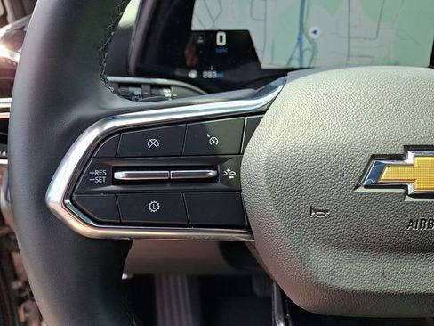 Used 2026 Chevrolet Equinox LT FWD image 21