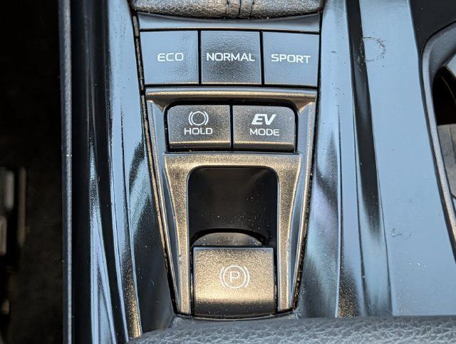 Used 2025 Toyota Camry SE FWD image 16