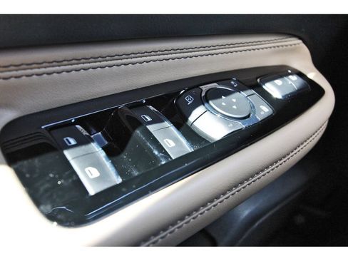 Used 2022 Lincoln Corsair Reserve w/ Luxury Package FWD image 22