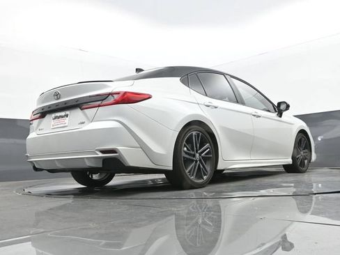 Used 2025 Toyota Camry XSE FWD image 26